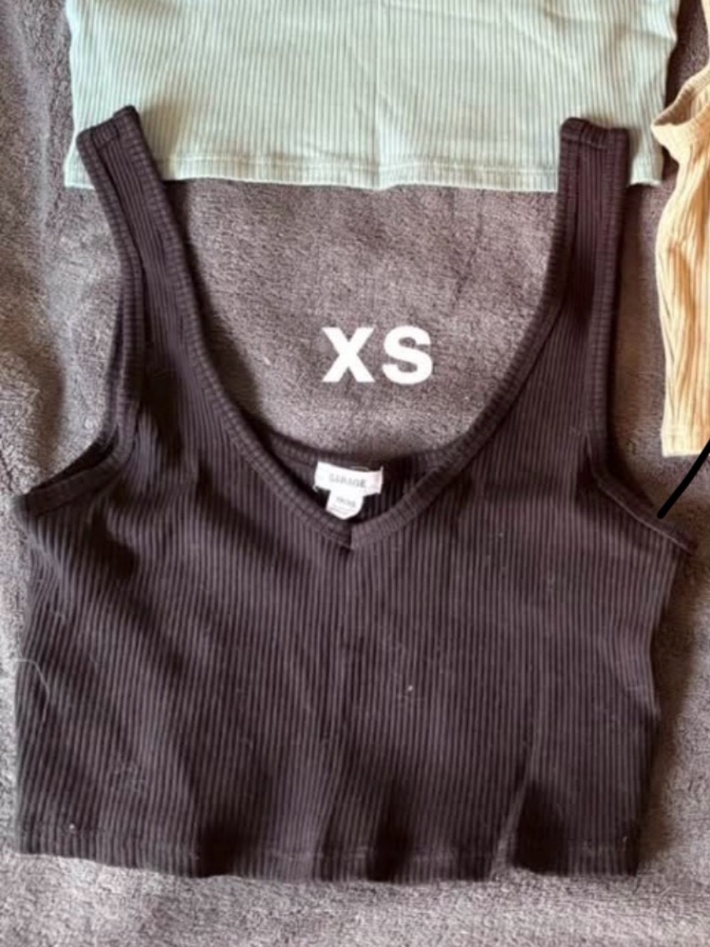 garage ribbed v neck tank top size xs